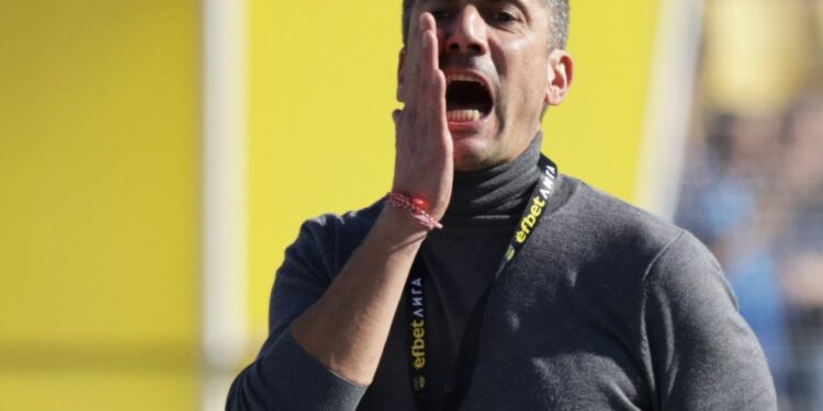 Три добри новини накуп за Веласкес, Левски няма право след тях на грешка в Кърджали