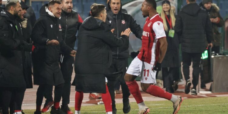 Мечтани новини за Александър Томаш: Тези двамата ще ги има за мача с Черно море