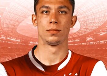 ЦСКА 🔴⚪ СЕ ОПИТВА ДА ВЗЕМЕ НОВ ЧЛЕН В СЕМЕЙСТВОТО: Списъкът за пазаруване през лятото на ЦСКА София! Филип Кръстев оглавява списъка с желания. Научете повече на 👇👇👇