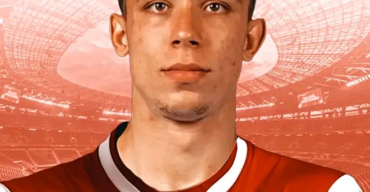 ЦСКА 🔴⚪ СЕ ОПИТВА ДА ВЗЕМЕ НОВ ЧЛЕН В СЕМЕЙСТВОТО: Списъкът за пазаруване през лятото на ЦСКА София! Филип Кръстев оглавява списъка с желания. Научете повече на 👇👇👇