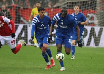 ТОЧНО НА ГЕРЕНА 🔵: Изненадващата истина защо асът на Левски София напразно лети до Африка, която никой не ви казва. Научете повече на 👇 👇 👇