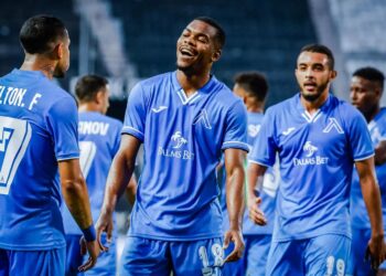 ПЪТЯТ ЛЕВСКИ 🔵 РОЛКИ: Жесток удар по Левски! “Сините” изпуснали играч от водещ отбор от Висшата лига на Англия. Научете повече на 👇 👇 👇