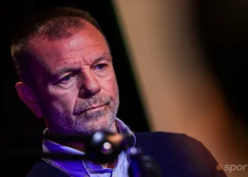 Стойчо Младенов за Левски: Толкова бой са яли, че е нормално да мълчат