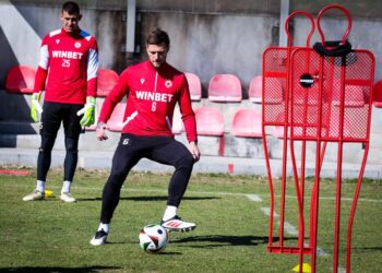 ПОДПИСВАНЕ НА САША! 📝 Треньорът на ЦСКА София ремонтира отбора с 5 нови трансфера: Ексклузивни подробности вътре!