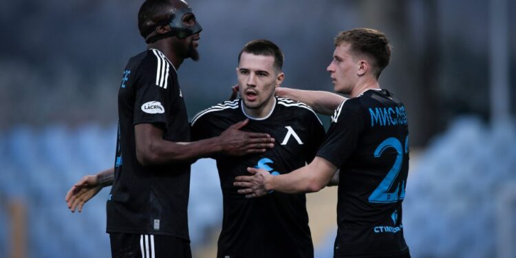 Подобно нещо не се е случвало във вековната история на Левски. Подробности в линка по-долу