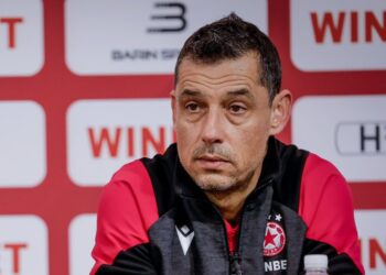 Тихото обратно броене: Докато бяхме разсеяни от шамари, Томас предупреждава за истинския тест, който дебне от всички