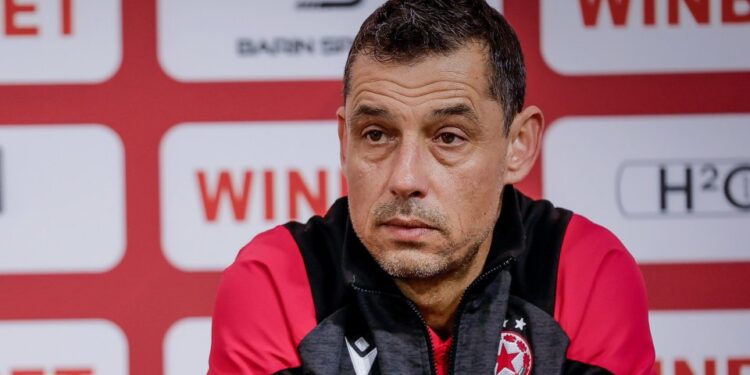 Тихото обратно броене: Докато бяхме разсеяни от шамари, Томас предупреждава за истинския тест, който дебне от всички