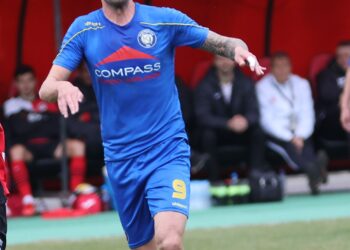 Звездата на Левски София Александър Колев е извън сезона, след като получи разкъсване на ACL по време на тренировка