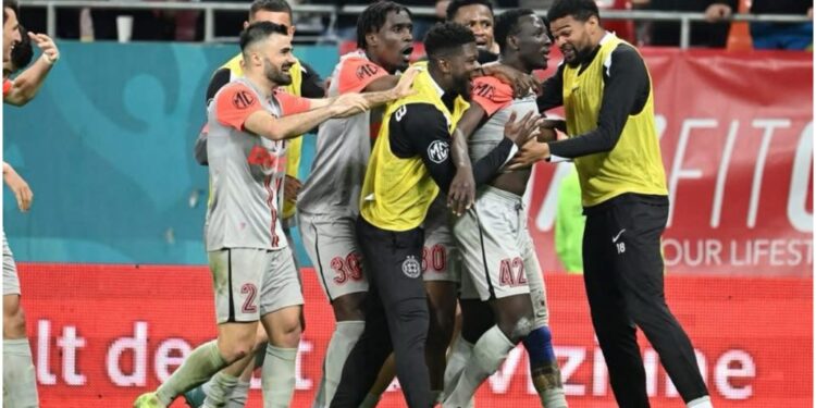 VIDEO : Baba Alhassan a marcat un dot când FCSB învinge Dinamo București în derby-ul României. Aflați mai multe la 👇👇👇