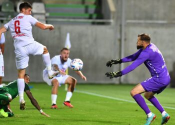 Рогоносецът от Лудогорец си го изкара на Бусато, все едно вратарят на ЦСКА е спал с жена му