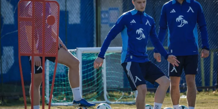 БЛУСЪТ СЕ ЗАПАЛИ! Разкриха екшън програмата на Левски до 16 март”