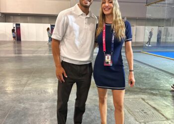 In sun-kissed Miami, tennis star Carlos Alcaraz charmed the Premier Padel tournament, sharing his deep love for padel and his warm friendship with Arturo Coello, adding a touch of his own vibrant energy to the courts.