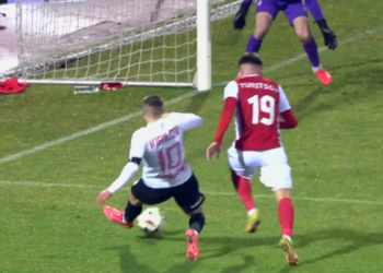 РАЗГОВОРИ ЗА ТРАНСФЕРИ: Омония Никозия в ЦСКА 🔴⚪ Десният бек загрява! Беше изпратен пратеник при скаутите на играча. Научете повече на 👇👇👇