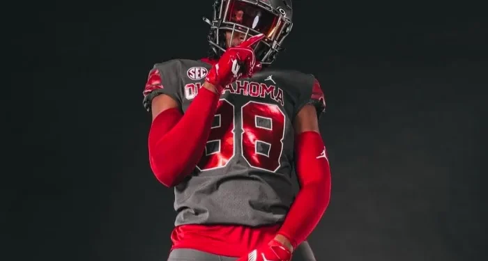 COMMITTED- Oklahoma signs another talented defensive lineman