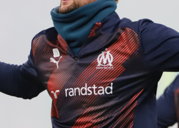 Adrien Rabiot prêt à revenir à RC Lens, souhaite rejoindre RC Lens, pourrait résilier son contrat avec les géants italiens après un incident dans le vestiaire