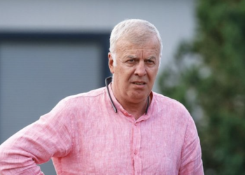 Наско Сираков дойде на акъла на Станислав Генчев, не иска двама от лятото в Левски