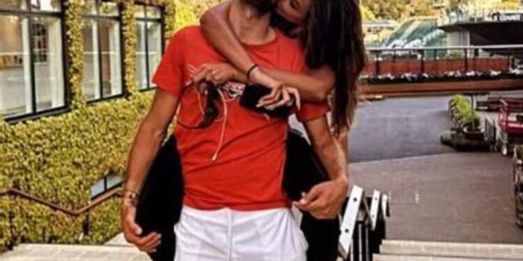 Григор Димитров най-накрая се сгоди за настоящата си приятелка, британската телевизионна личност Екин-Су Кълкълъоглу, тъй като е готов да се установи