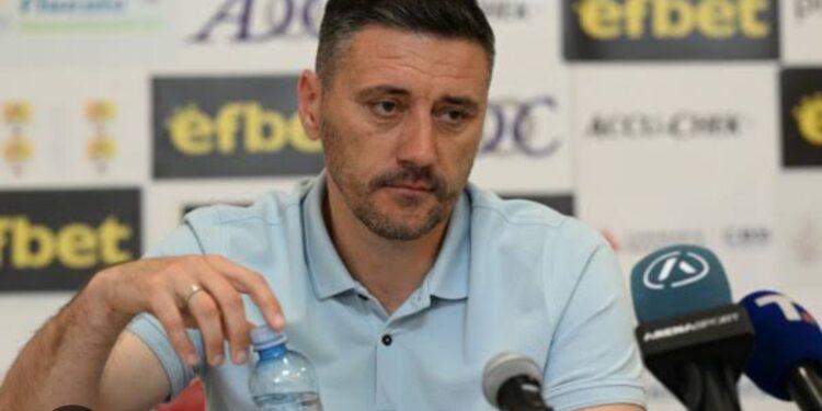 Ще спечеля всичко за Ботев Пловдив и ще класирам отбора за Европейския турнир, ако клубът подпише точно тези играчи за мен, Душан Керкеж в интервю за български медии