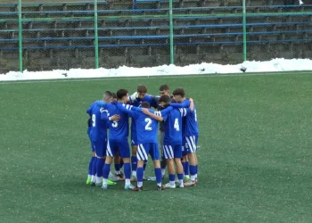 ИЗВЪРШЕНА НОВИНА. „СЛАВИЯ СМУТИ ЛЕВСКИ! Сините U16 претърпяха шокираща загуба в сблъсъка от Елитната група“ 3. „МЛАДЕЖКОТО ОБЕЩАНЕ СЕ ИЗПЪЛНЯВА! Надеждите на елитната група на Левски U16 се разбиха от загубата на Славия“