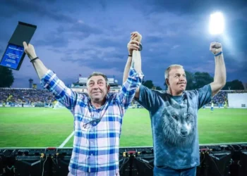 ДОМАШНА БАЗА: Радостта на народа започва работа в Левски. Научете повече за статията на 👇👇👇