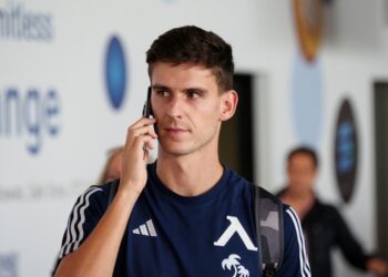 Илиян Стефанов получава контузия на тренировка, с националния отбор на България, Левски София планира да го върне на терена