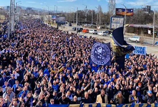 Привържениците на Левски София искат да протестират срещу решението на клуба да уволни смирения и отдаден мениджър Хулио Веласкес