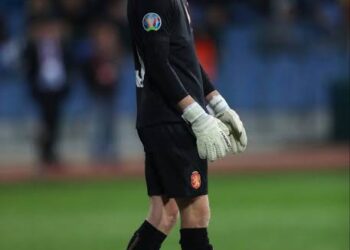 Ботев Пловдив преследва Пламен Илиев с историческо предложение за договор, за да го направи номер едно на отбора