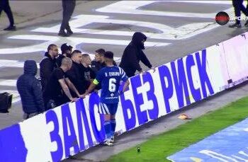 Фенове на Левски поискаха обяснение от играчите (видео)