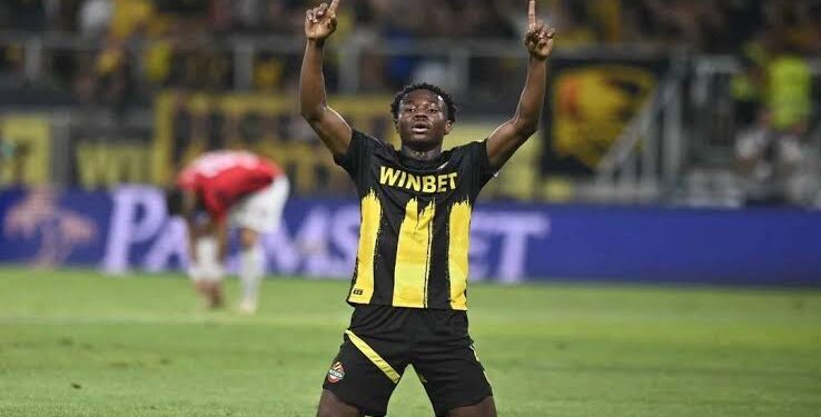 ЦСКА София следи за трансфер на полузащитника на Ботев Пловдив и Нигерия, Кристиан Нвачуку, за да подсили своето средно поле