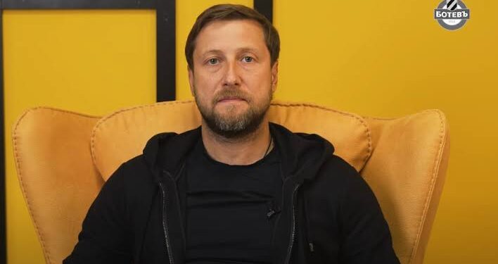 Българското правителство забрани на собственик на Ботев Пловдив Антон Зингаревич да влиза в страната и му наложи тежка глоба