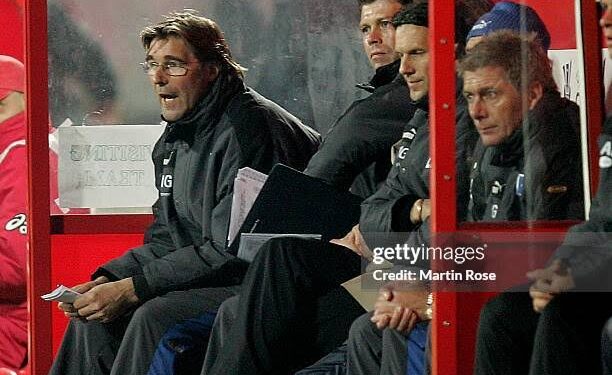 ЦСКА София санкционира два треньорски екипа за насилствено поведение в съблекалнята, ръководството на клуба смята действията за срамни