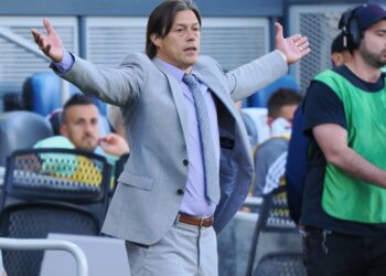  Ο Προπονητής της ΑΕΚ, Ματίας Αλμέιδα, Δίνει Λίστα με Τέσσερις Παίκτες που Πρέπει να Αποκτήσει η Ομάδα το Καλοκαίρι για να Κατακτήσει Όλα και να Πετύχει Ευρωπαϊκή Δόξα