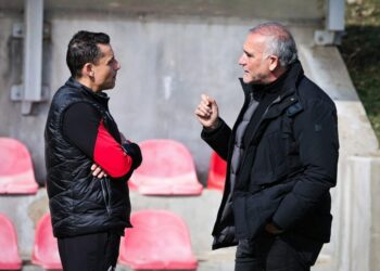 Страст, стратегия и визия: Вътре в 🔴⚪ Новата лидерска динамика на Александър Томаш на ЦСКА. научете повече на 👇 👇 👇 