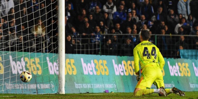 mt гърми: Съблекалнята не дава на Веласкес да смени Маркович с Вуцов