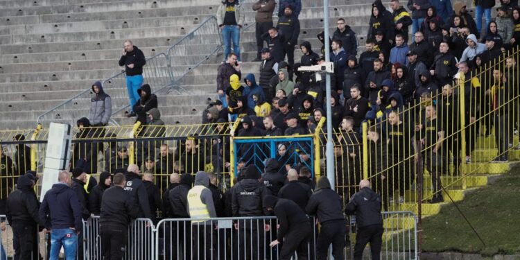 Но защо? Четирима от Левски привикани от недоволните фенове на „Герена“, няма нито един чужденец