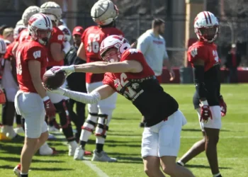 LATEST NEWS: Badgers sophomore wide receiver enters the transfer portal
