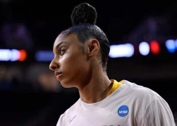 Juju Watkins Tests Positive to Pregnancy Test, Soon to Be a Mother