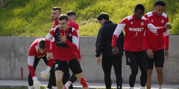 Томаш знаеше, че утре ЦСКА ще е без Кареасо, но сега и без капитана си ли?