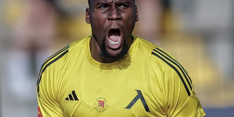 2 милиона евро от Барселона тръгнаха към Левски! Още 500 000 и Сангаре е продаден