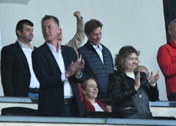 Киселова с екип на ЦСКА хвърли в кравешки делириум умните и красивите! А такъв имаше и папата