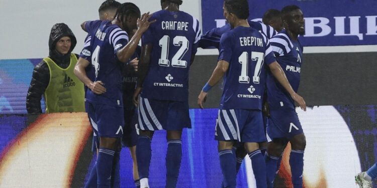 СКАНДАЛ! Тайните от съблекалнята излизат наяве след сблъсъка между Колев и Петков!