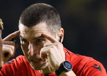 Дадоха полуфинала Черно море – ЦСКА на съдия, заплют в лицето от страховит бос на „Тича“