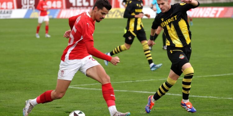 ТРЕНЬОРЪТ НАПУСКА СКОРО?! Ботев Пловдив на часове от КРИЗА!