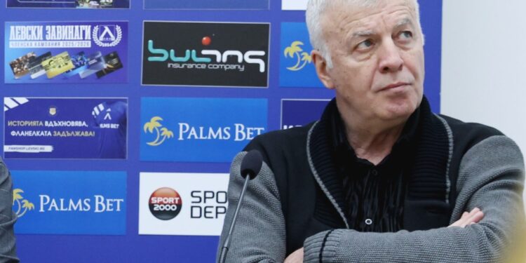 ВОЙНА ЗА ПОДПИСА МУ! Левски, Арис и Коняспор в ОЖЕСТОЧЕНА БИТКА за ЗВЕЗДЕН НАПАДАТЕЛ!