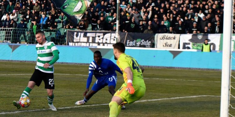 С видяното от ЦСКА в сряда и с наследеното от Генчев, Левски вече знае как да бие Черно море