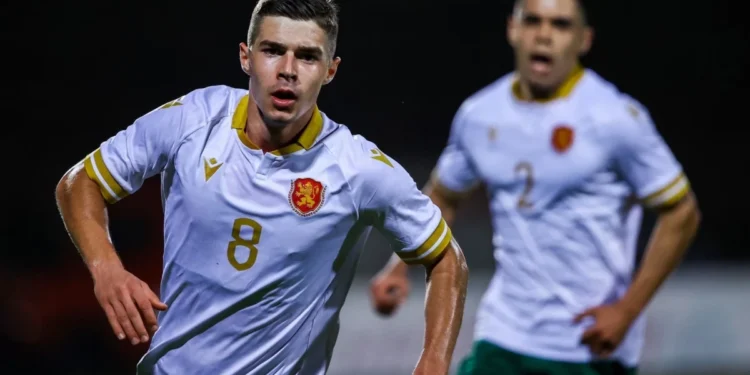 ЦСКА София в пълен страх от загуба, Станислав Шопов без пари, на фона на сагата с договора, тъй като вече са излезли с това стратегическо решение