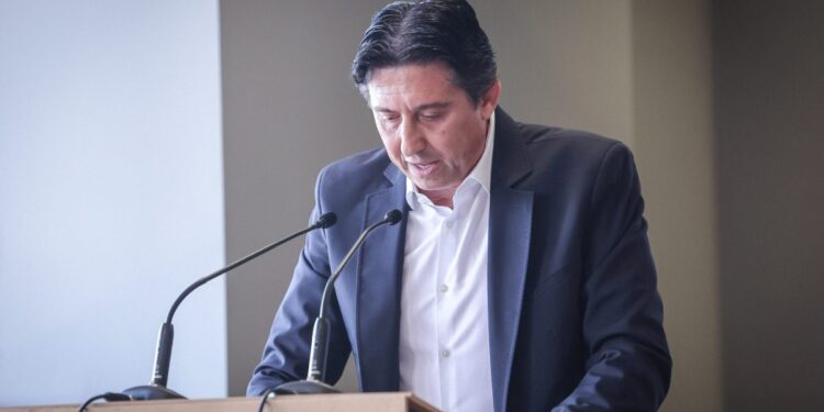 РАЗГОВОРИ ЗА ТРАНСФЕР НА ГЕРЕНА 🔵 ⚪: Левски София търси да подсили задкулисния персонал.  Научете повече на 👇 👇 👇 