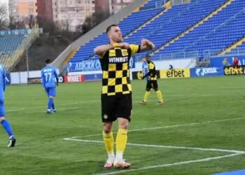 АТАНАС ИЛИЕВ ЩЕ СИ НАПУСНЕ: Нова глава предстои за доказания голмайстор на Ботев гр. Пловдив  🟡 ⚫ Атанас Илиев. Научете повече на 👇 👇 👇 