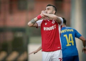 ЦСКА СОФИЯ 🔴 ⚪ ФЕНОВЕТЕ НЕ СА ДОВОЛНИ: Томаш разтърсва лодката, докато ЦСКА се спуска! Унижението в Крумовград предизвиква скандирания „Оставка!“!. Научете повече на 👇 👇 👇