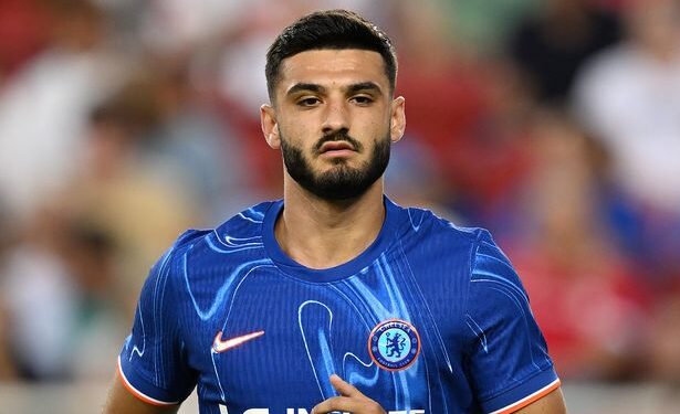 Изненадващ трансферен ход, Левски София осигури преотстъпване на Армандо Броя, той ще се присъедини към клуба през лятото за едногодишен наем през следващия сезон